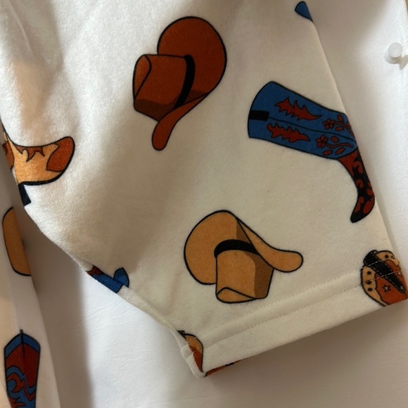 Women's White Boot Print Top - Picture 7 of 9